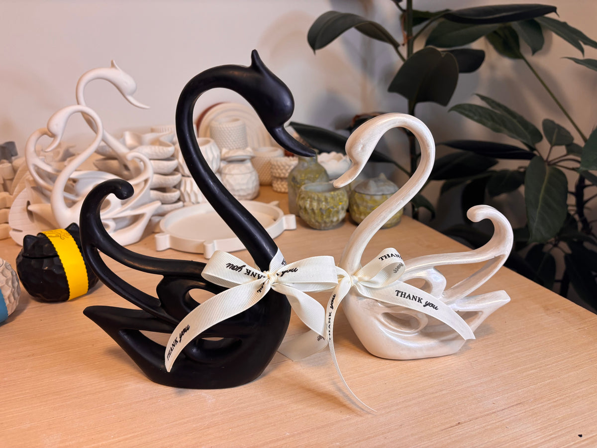 Pair of Swan Grace Trinket